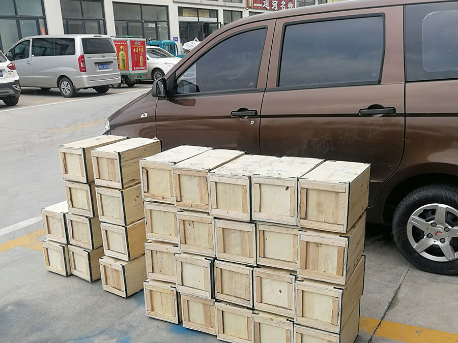 如何解决开云在线客服马达回转无力的问题